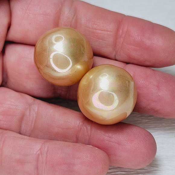 Pearl Post Earrings MASSIVE Lustrous Golden Faux Baroque Round 21mm DAMA - Picture 1 of 8